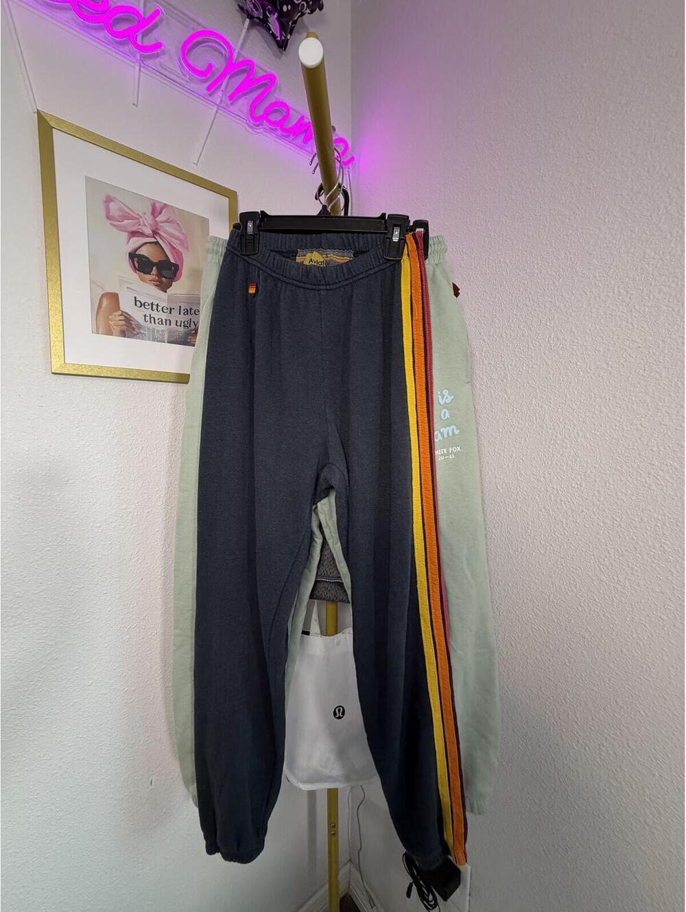 Aviator Nation 5-Stripe Sweatpants in Charcoal Size Small - Stitch imperfection